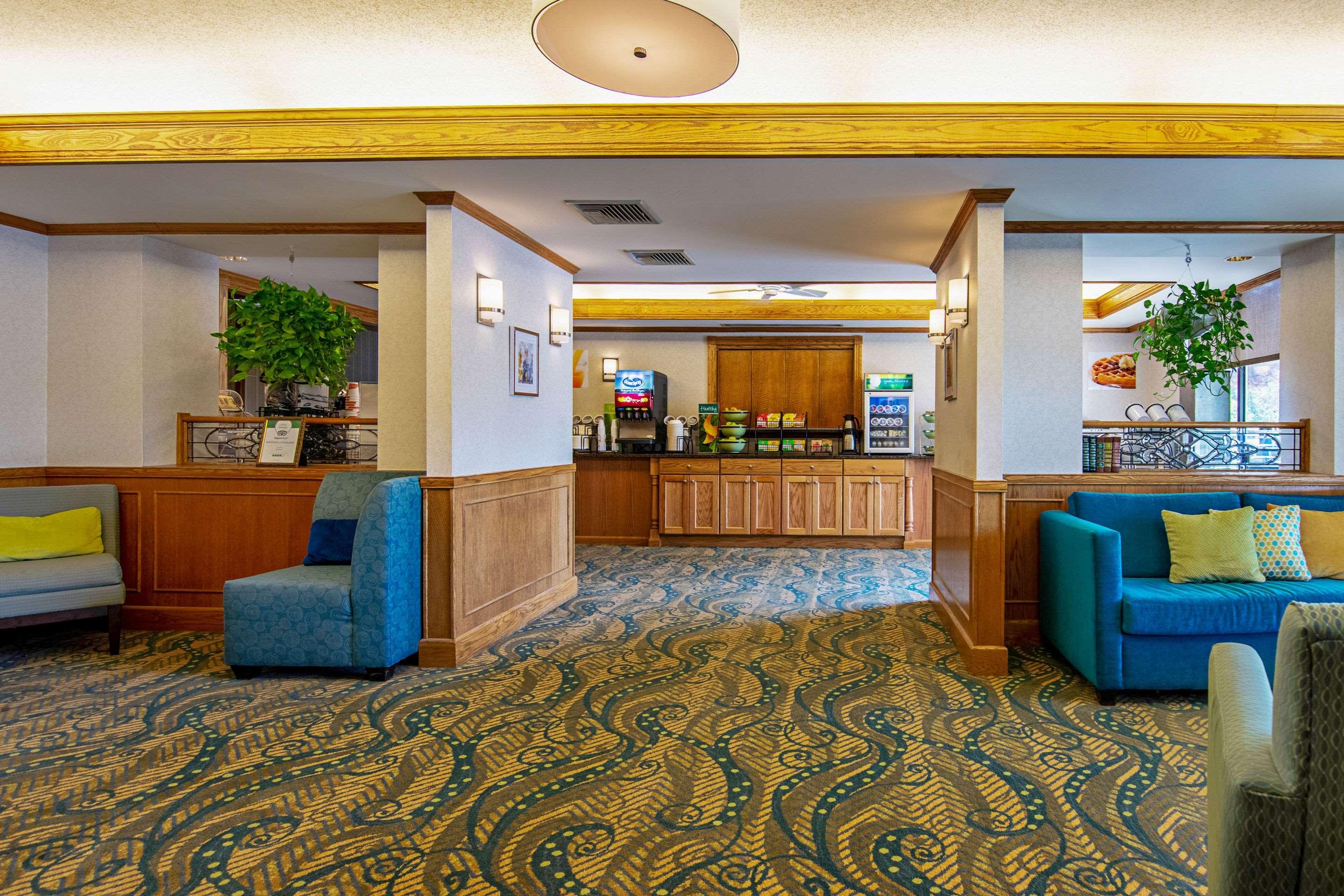 Quality Inn Portsmouth Exterior photo