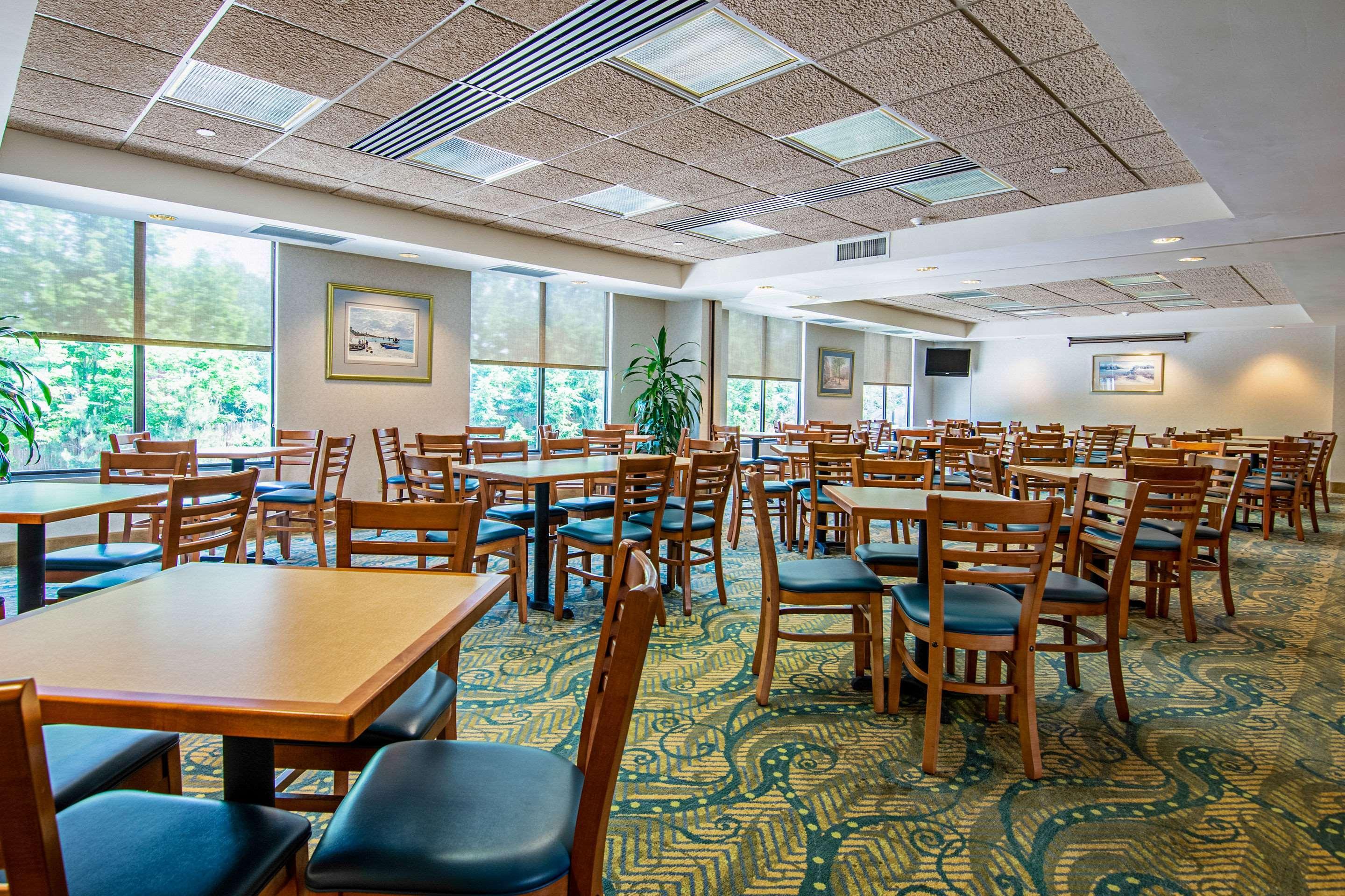 Quality Inn Portsmouth Exterior photo