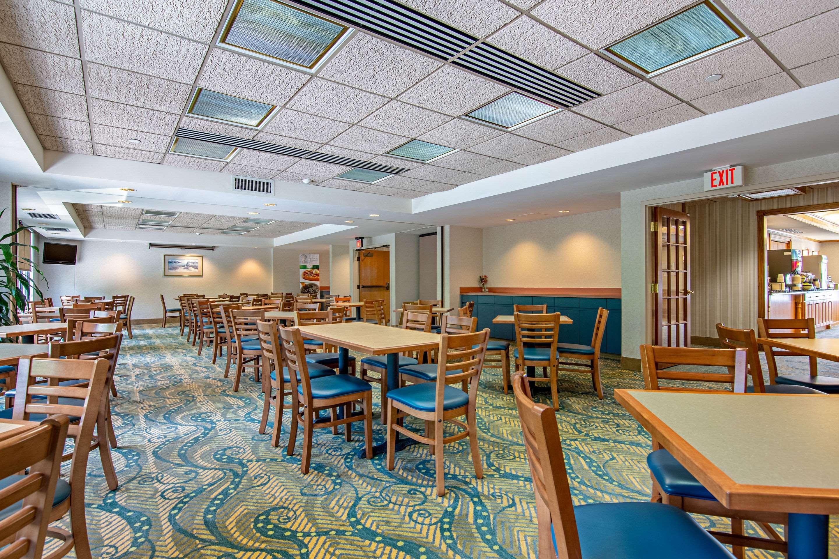 Quality Inn Portsmouth Exterior photo