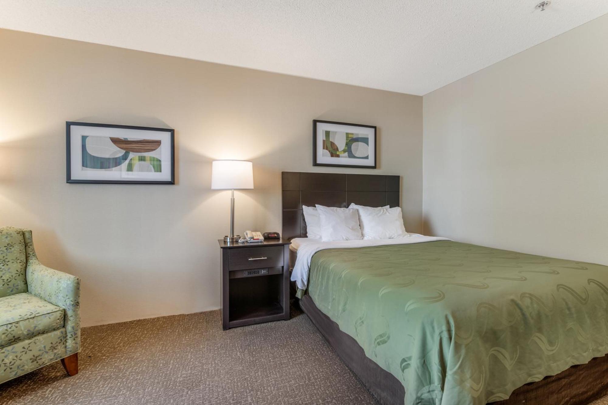 Quality Inn Portsmouth Room photo