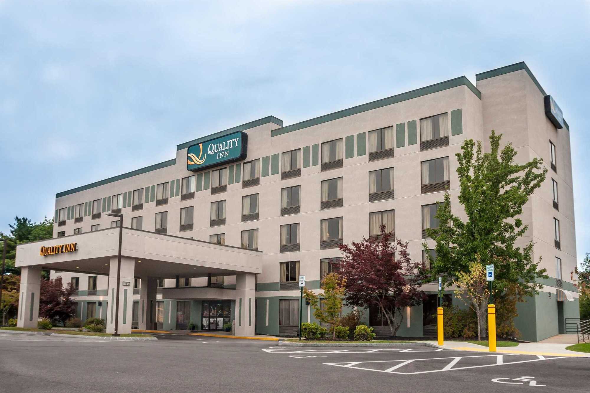 Quality Inn Portsmouth Exterior photo